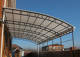 Сотовый поликарбонат Berolux 10мм бронза 2,10x12,00