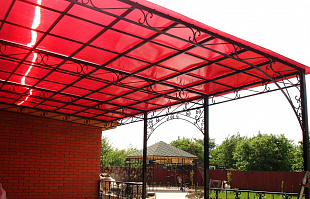 Сотовый поликарбонат Sotalight 8мм гранат 2,10x12,00