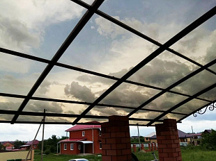 2 мм цветной монолитный поликарбонат Rational 2,05*3,05